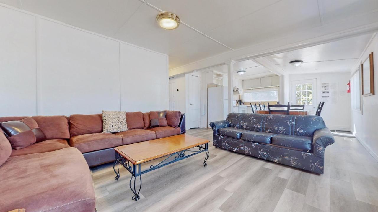 Main Beach River Retreat - Wasaga Beach 1 - Main Strip - 93 Mosley St מראה חיצוני תמונה