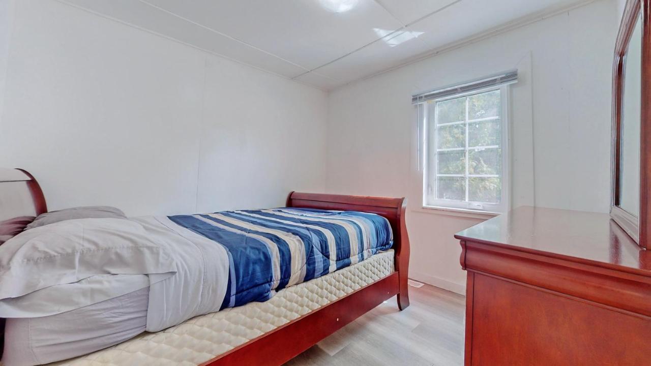 Main Beach River Retreat - Wasaga Beach 1 - Main Strip - 93 Mosley St מראה חיצוני תמונה