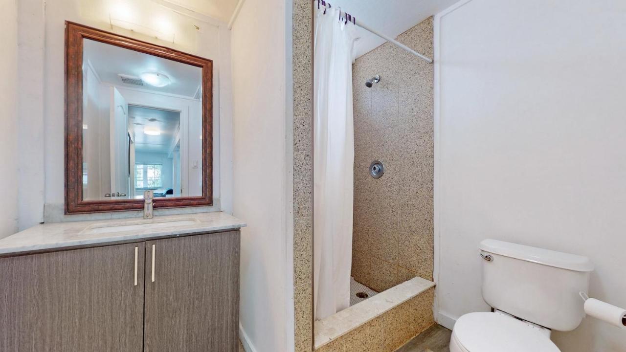 Main Beach River Retreat - Wasaga Beach 1 - Main Strip - 93 Mosley St מראה חיצוני תמונה