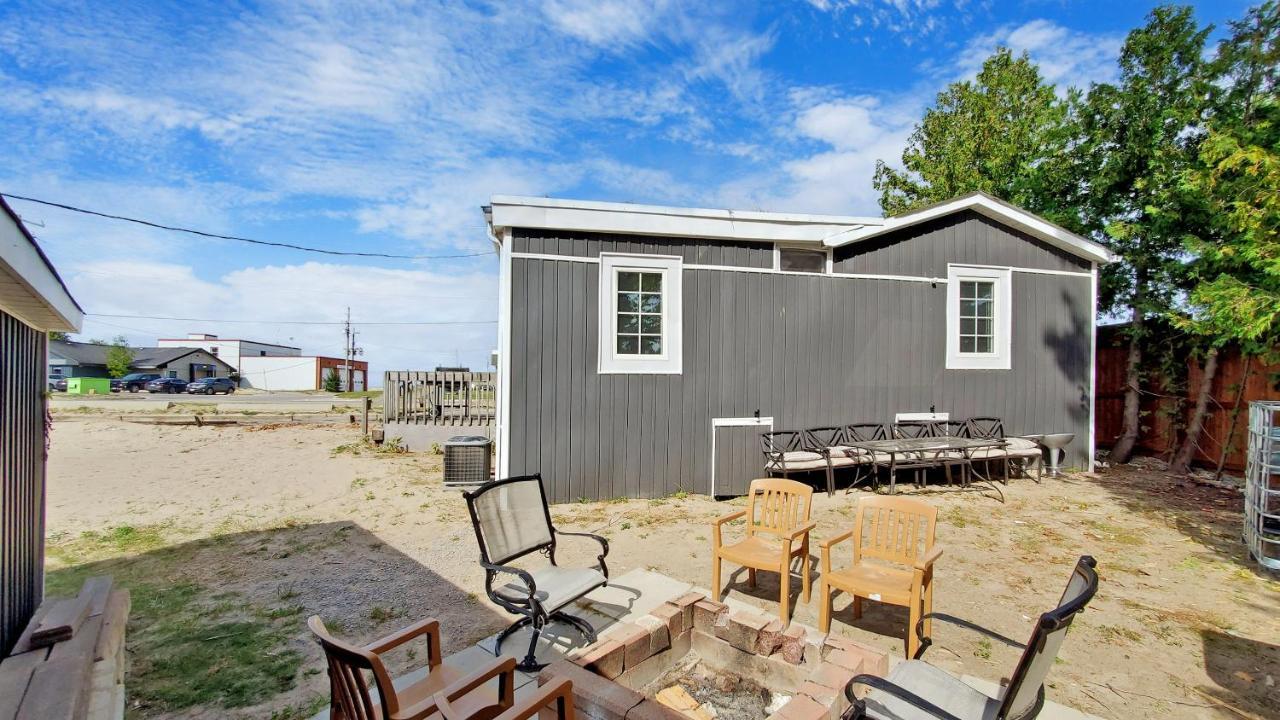 Main Beach River Retreat - Wasaga Beach 1 - Main Strip - 93 Mosley St מראה חיצוני תמונה
