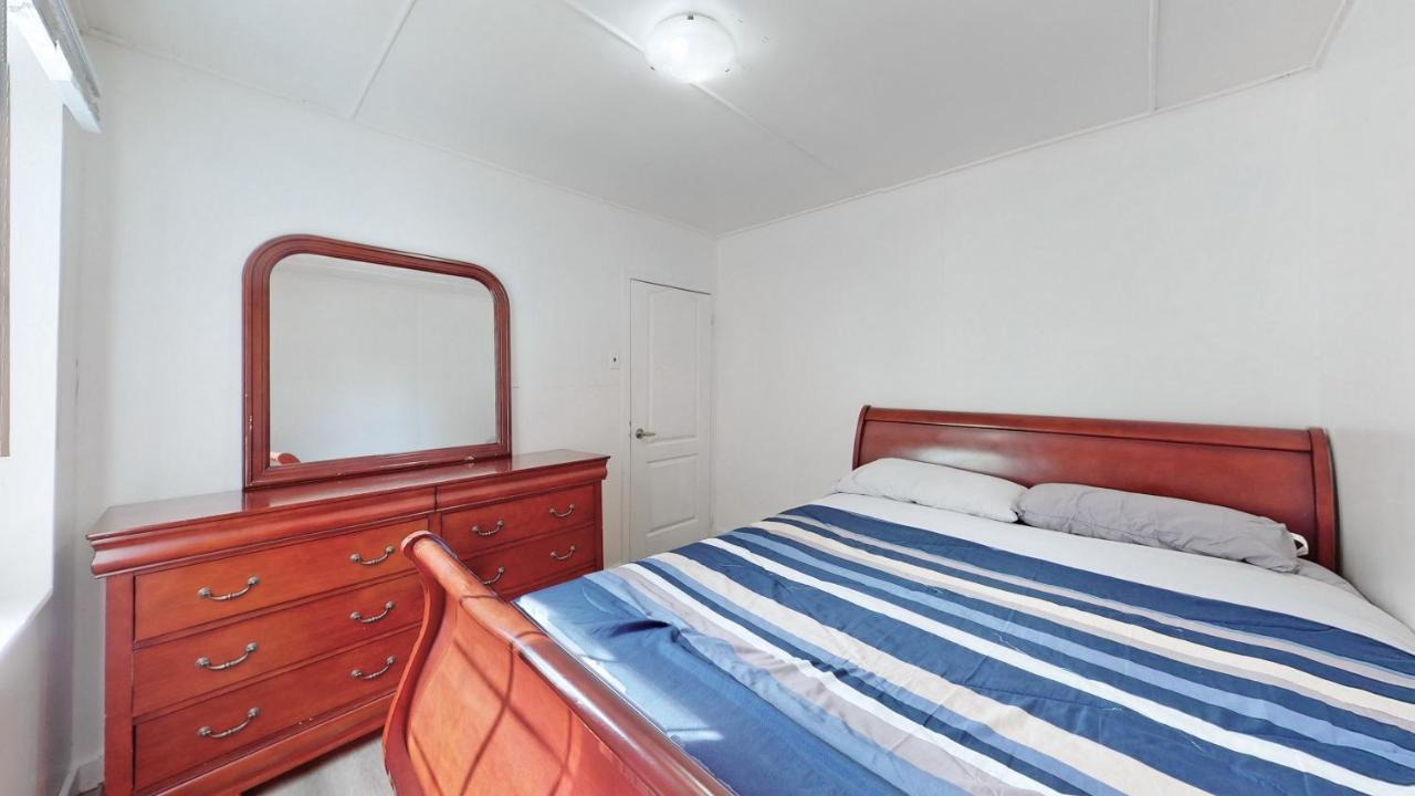 Main Beach River Retreat - Wasaga Beach 1 - Main Strip - 93 Mosley St מראה חיצוני תמונה