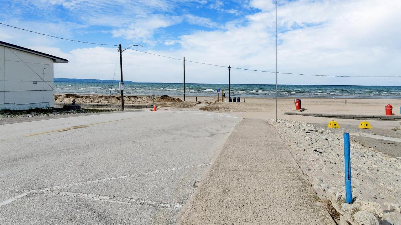 Main Beach River Retreat - Wasaga Beach 1 - Main Strip - 93 Mosley St מראה חיצוני תמונה
